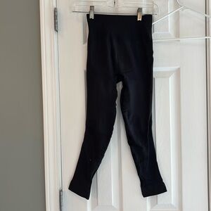 Black lululemon leggings